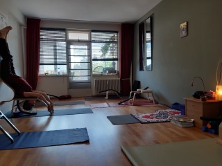 Praktijk ruimte van Yogapraktijk Loes aan de Maas in Rotterdam